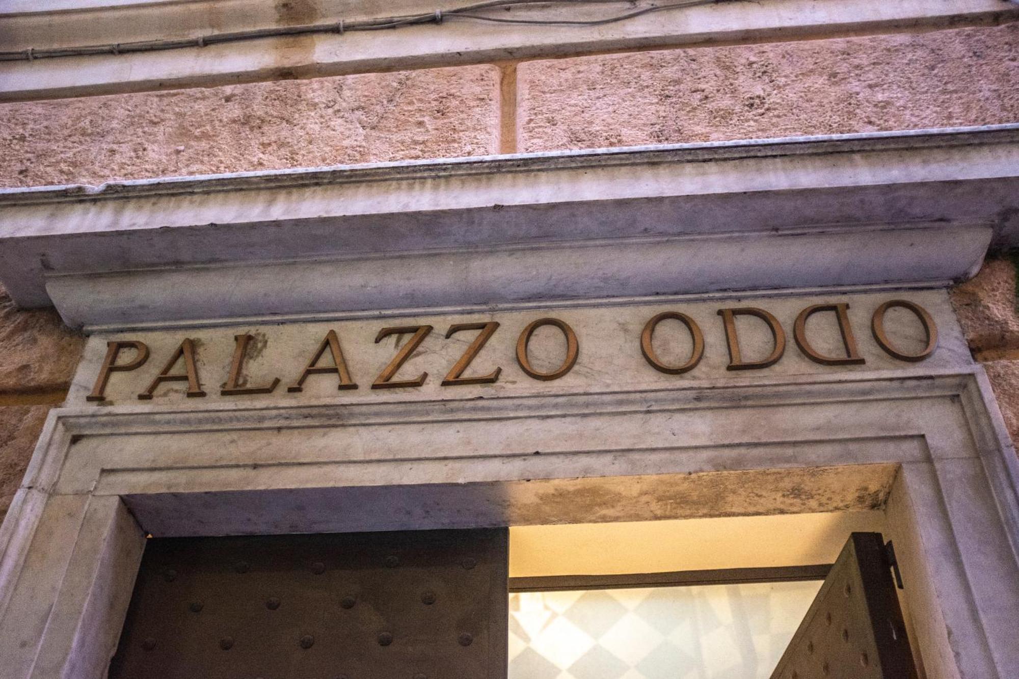 Palazzo Oddo Rental Rooms 阿尔本加 外观 照片