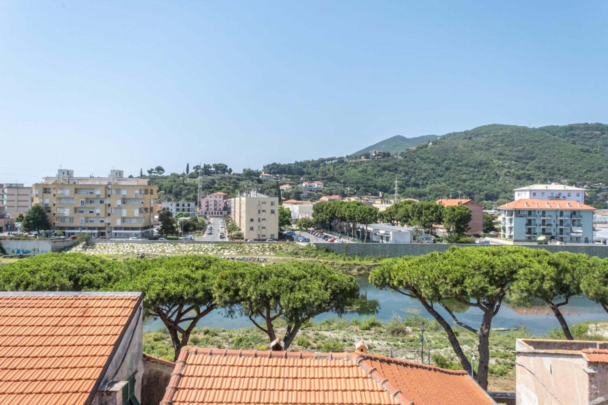 Palazzo Oddo Rental Rooms 阿尔本加 外观 照片